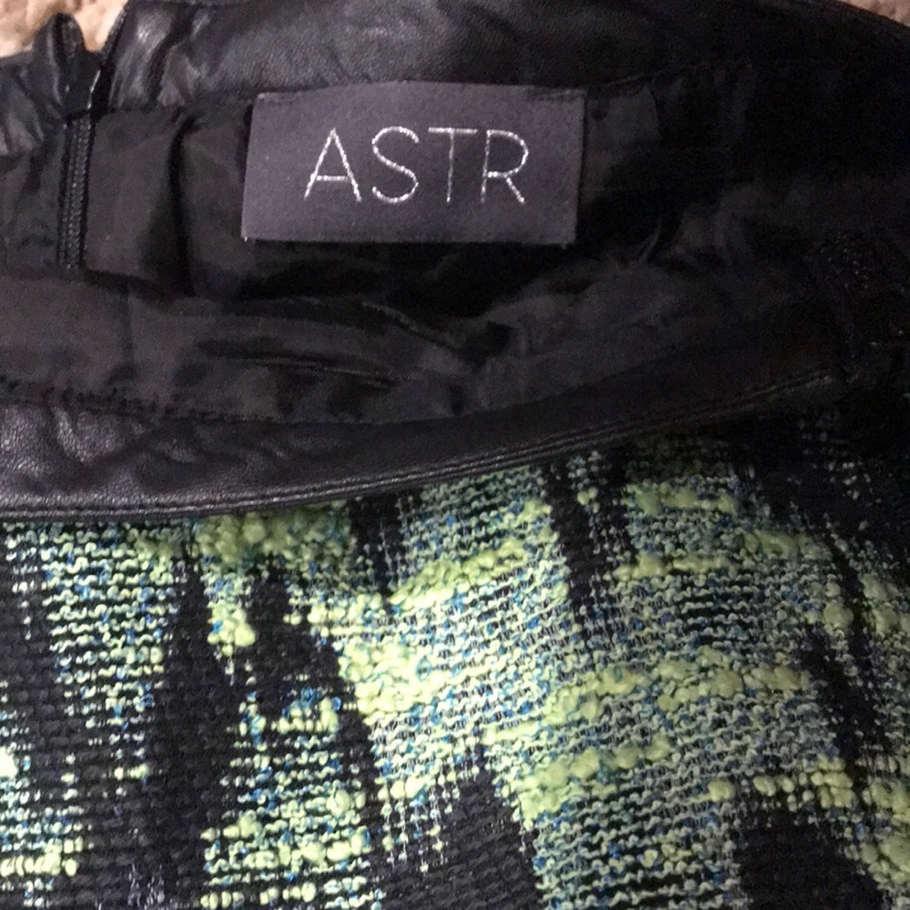 Skirt - Picture 5 of 5